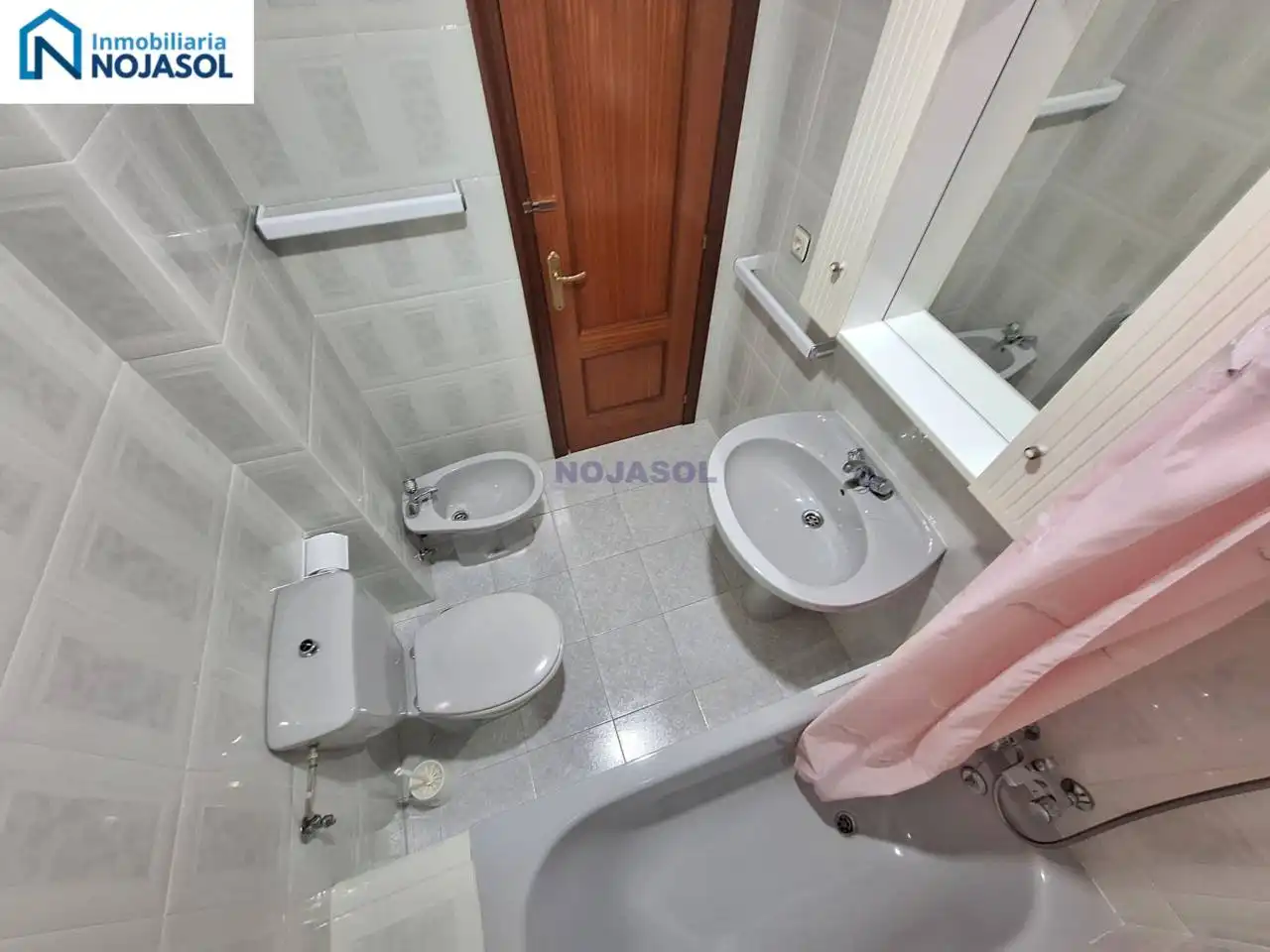 Baño de Piso de alquiler en Noja con Terraza y Amueblado
