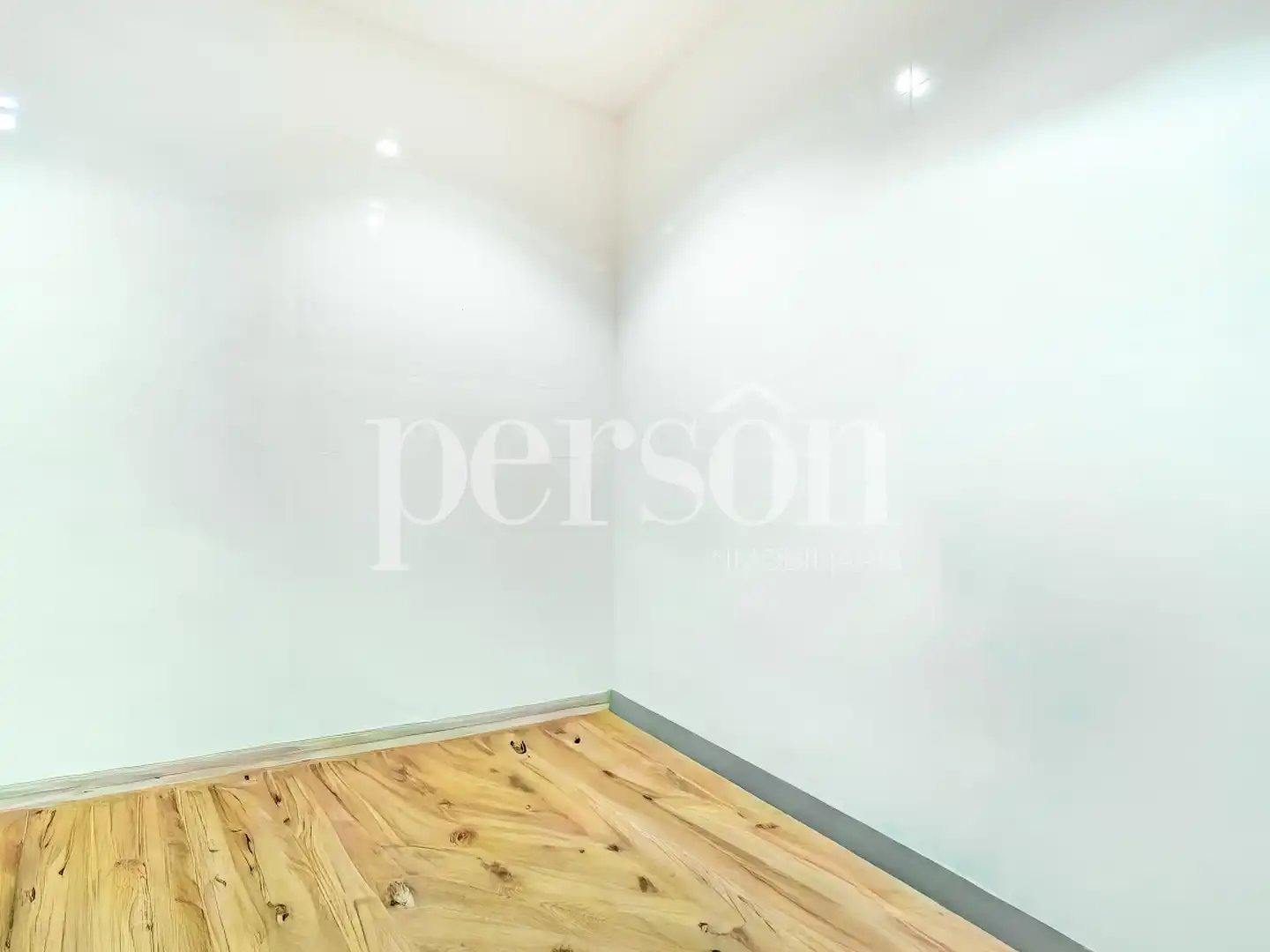 Business premises for transfer in L'Eixample, imagen 32