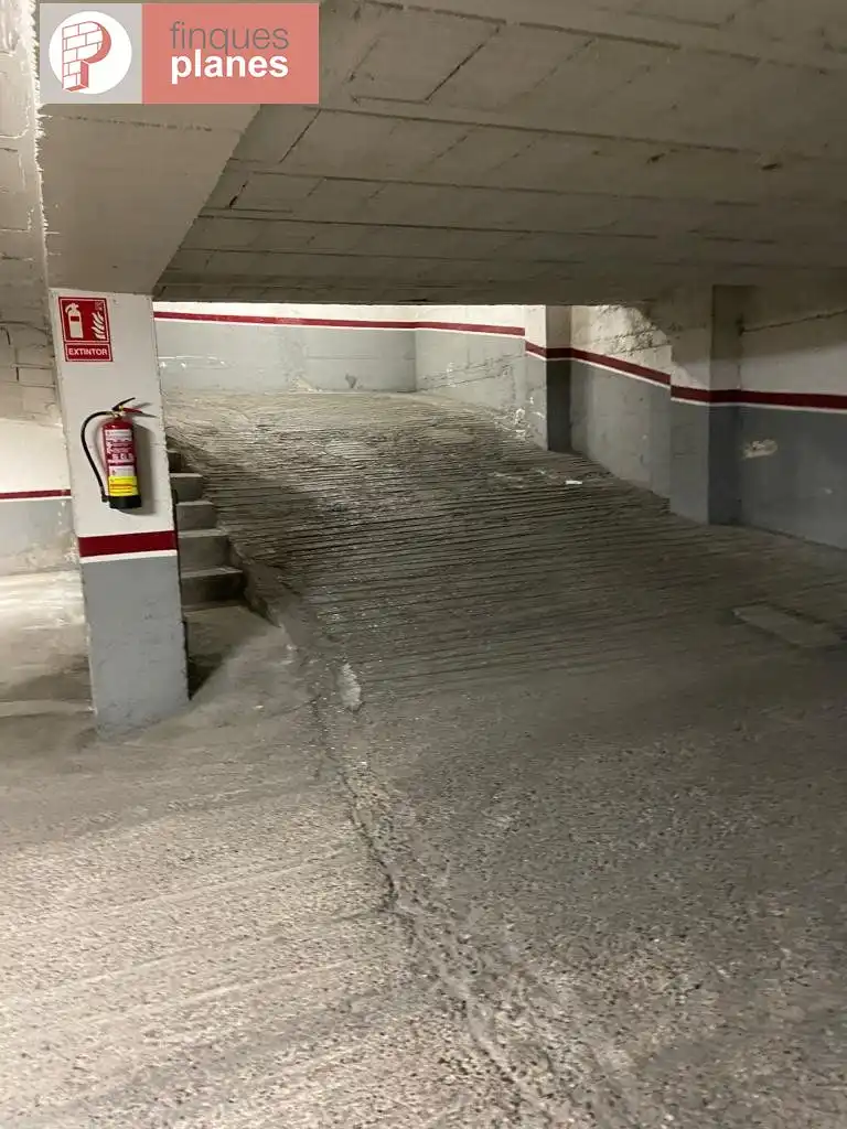 Parking for sale in Príncep de Viana - Clot - Xalets Humbert Torres, imagen 4