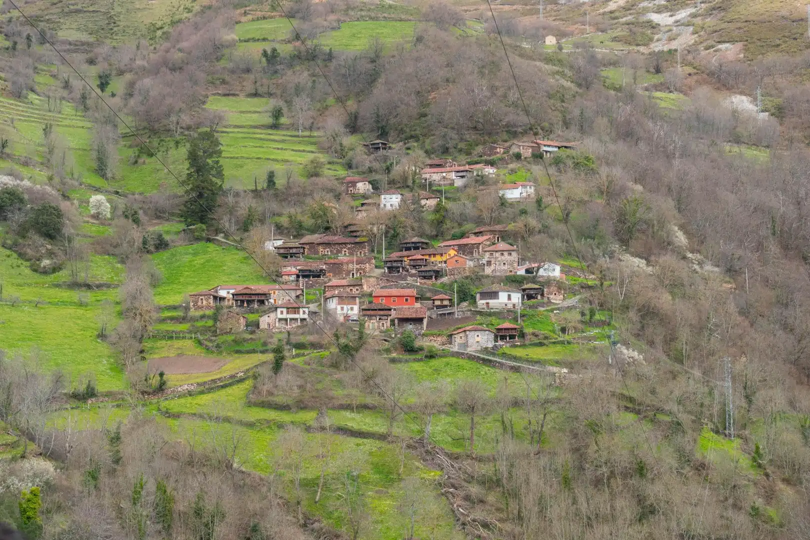 Vista exterior de Casa o chalet en venta en Somiedo con Calefacción y Jardín privado