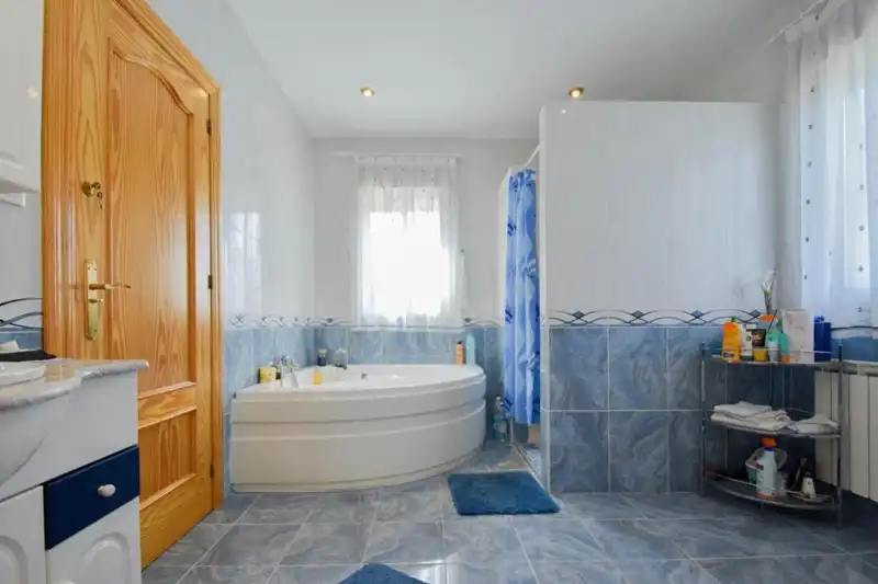 Chalet con terraza en venta en Calle B 20, imagen 47
