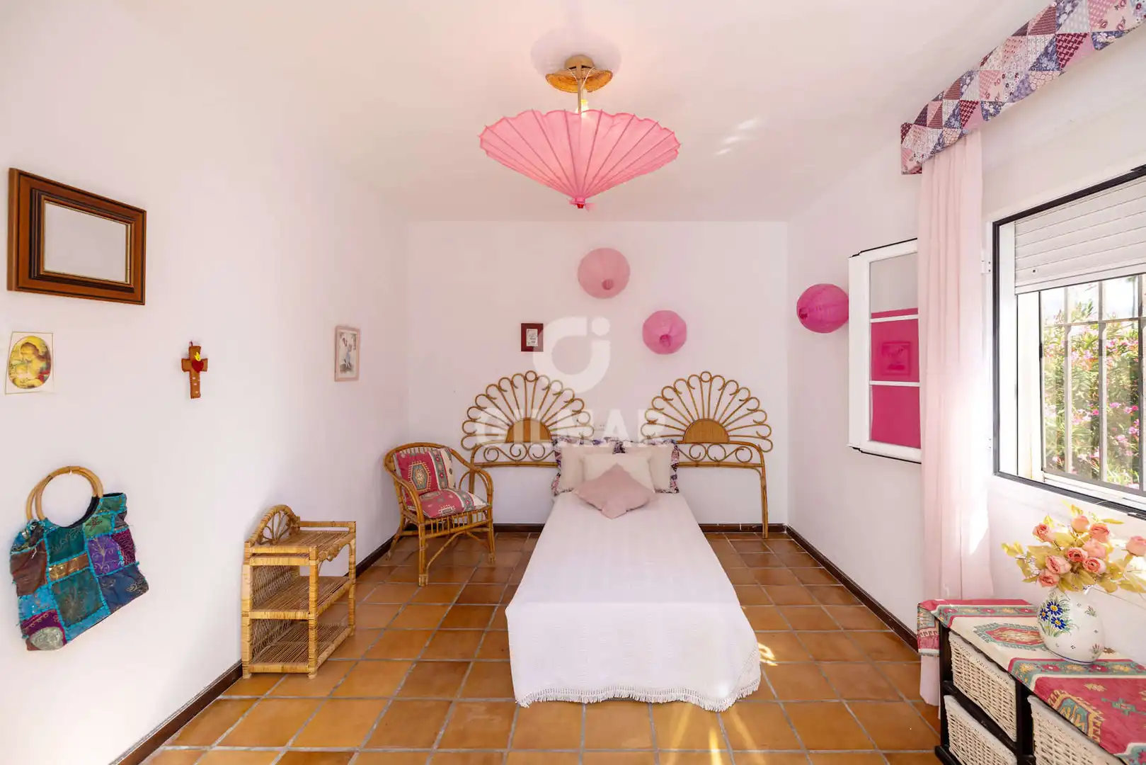 Dormitori de Casa o xalet en venda en Estepona amb Jardí privat
