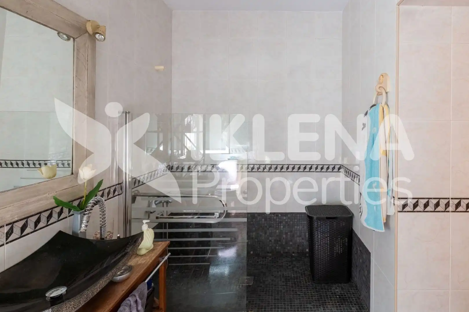 Casa o chalet en venta en Calle Parque, 9, Enix