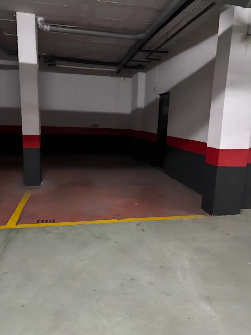 Parkplatz von Erdgeschoss zum Verkauf in Estepona mit Klimaanlage, Terrasse und Abstellraum