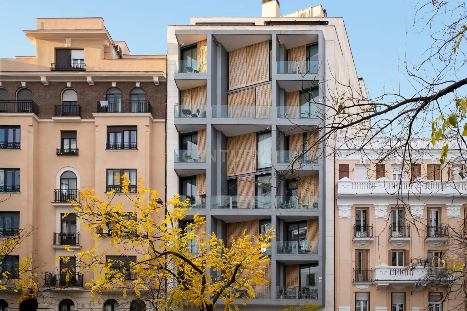 Vista exterior de Apartamento en venta en Madrid con Aire acondicionado, Horno y Lavadora