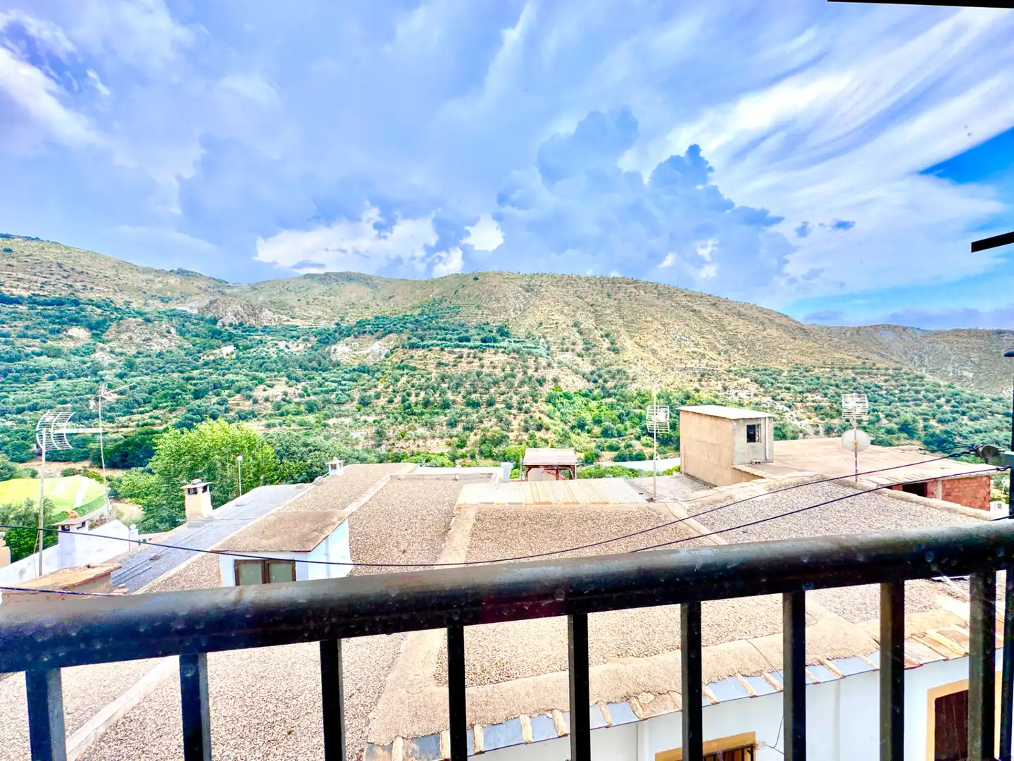 Vista exterior de Casa o xalet en venda en Nevada amb Aire condicionat, Calefacció i Terrassa