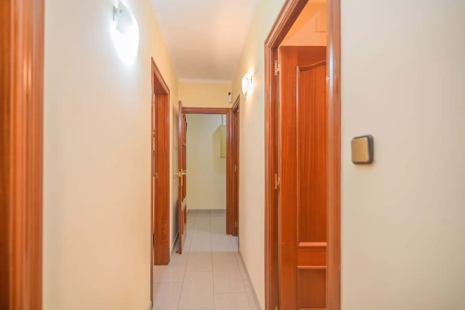 Piso en venta en Cornellà de Llobregat con Aire acondicionado, Calefacción y Balcón