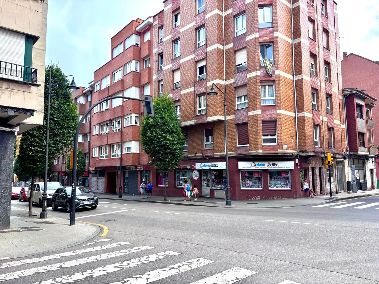 Vista exterior de Local en venda en Gijón  amb Moblat