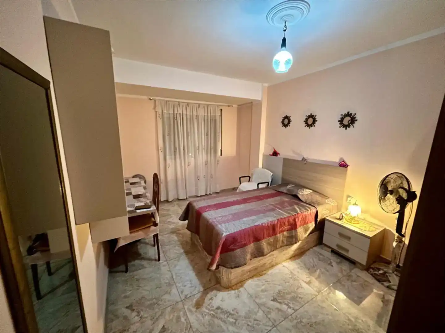 Bedroom of Flat for rent in  Valencia Capital  with Balcony