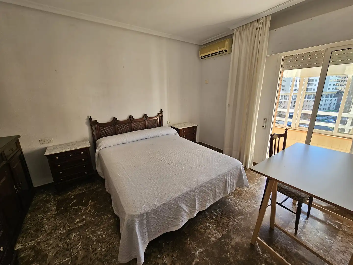 Habitación de Piso en venta en Cáceres con Aire acondicionado, Terraza y Trastero