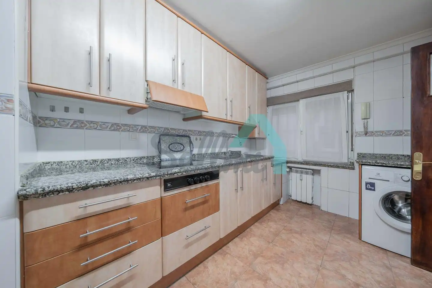 Cuina de Pis en venda en Oviedo  amb Calefacció