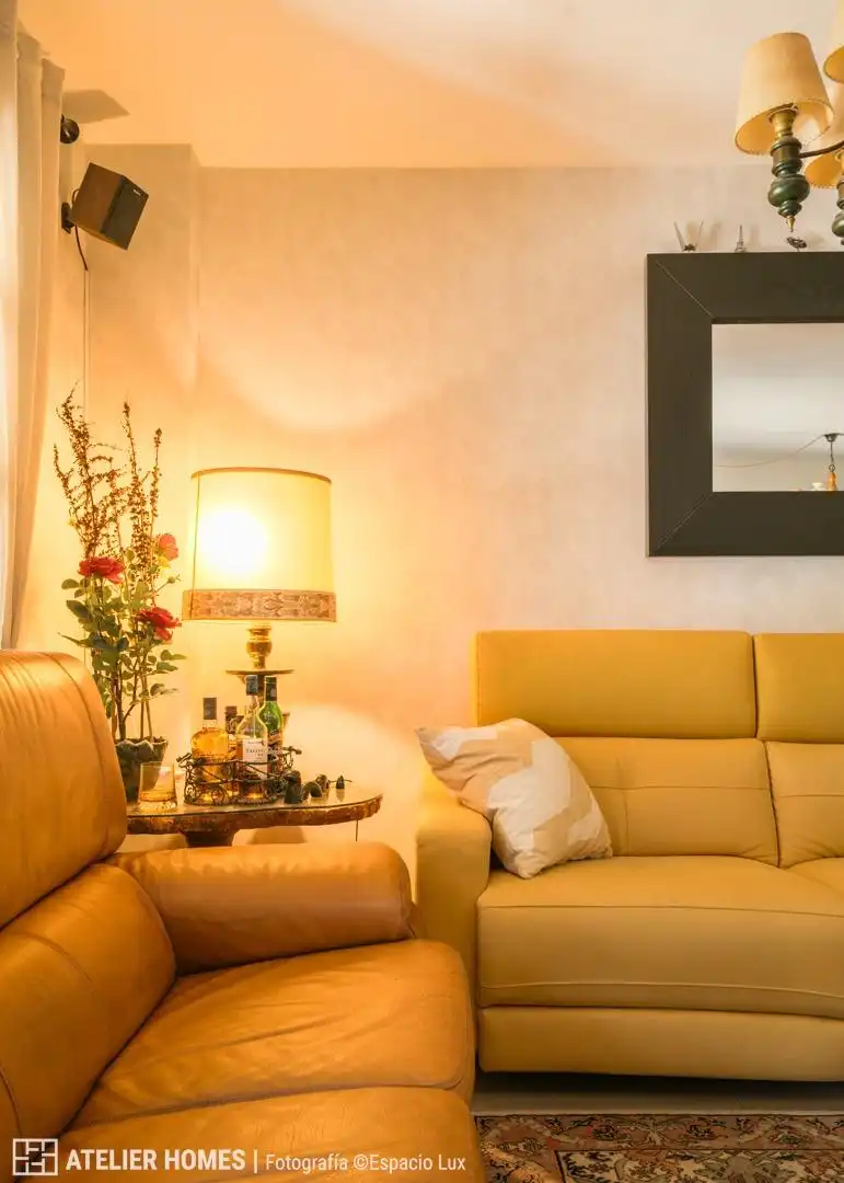 Sala d'estar de Casa adosada en venda en Poblaciones norte