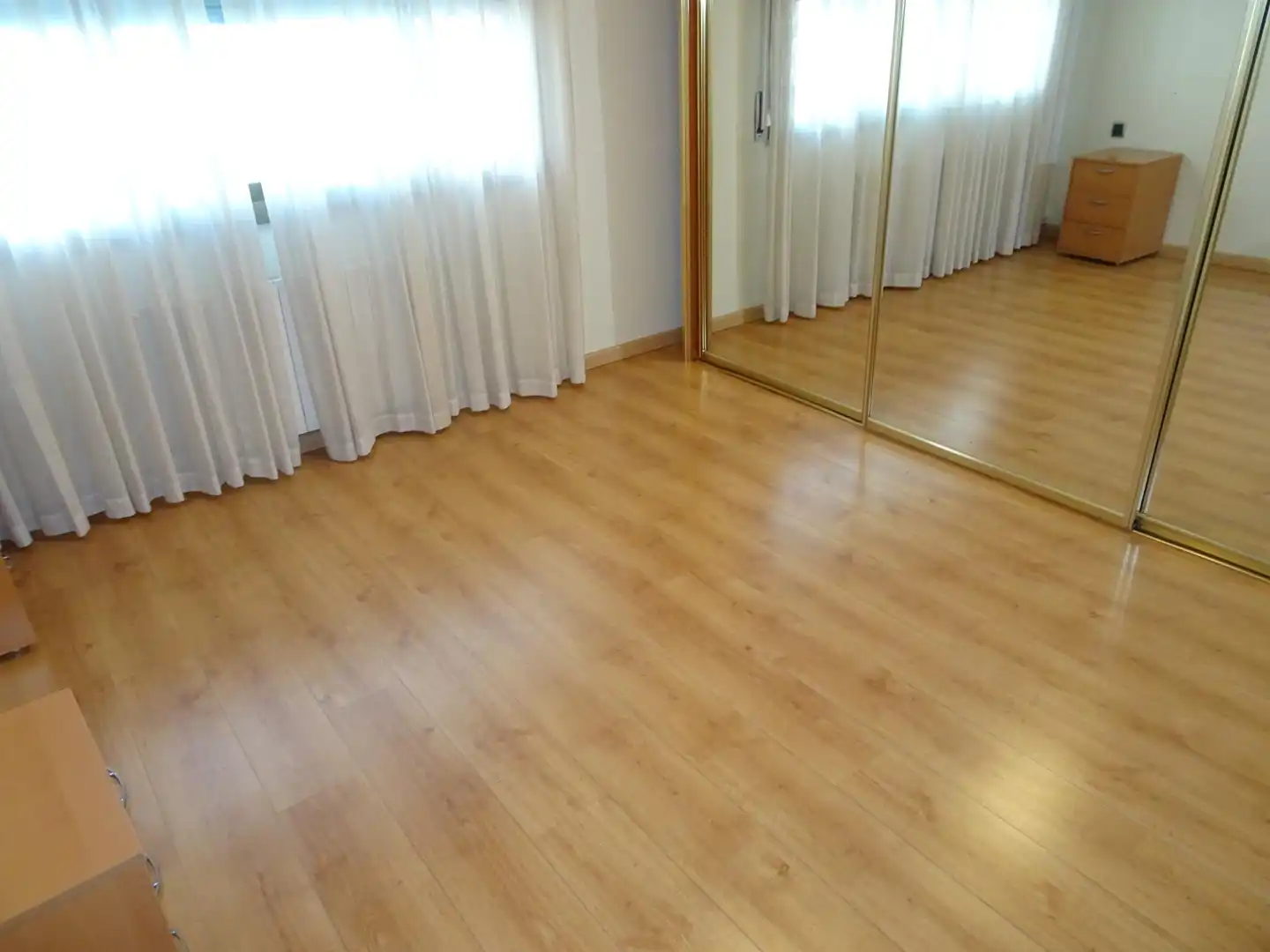Habitación de Piso en venta en Badalona con Aire acondicionado, Calefacción y Balcón