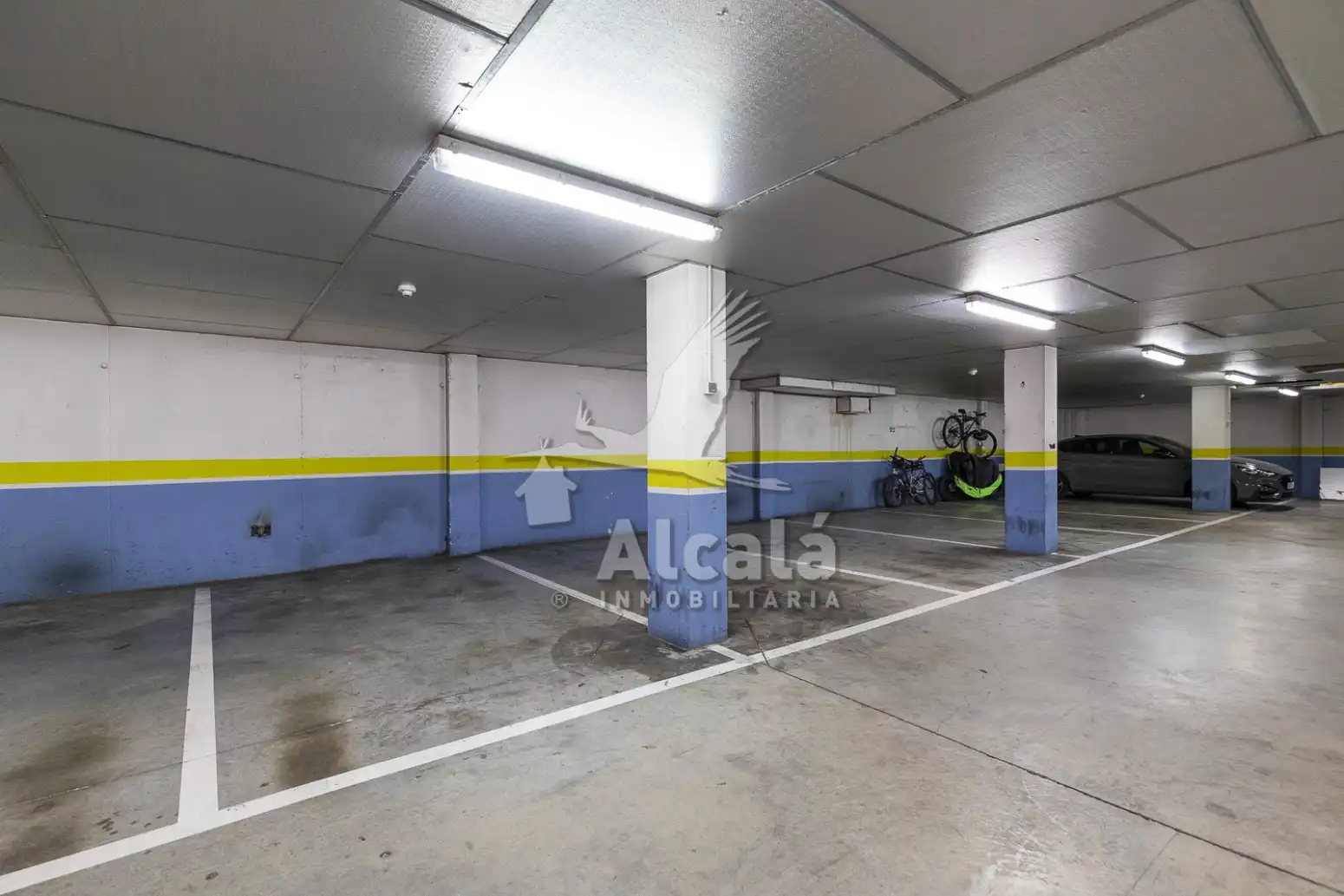Parking of Flat for sale in Azuqueca de Henares  with Air Conditioner and Heating