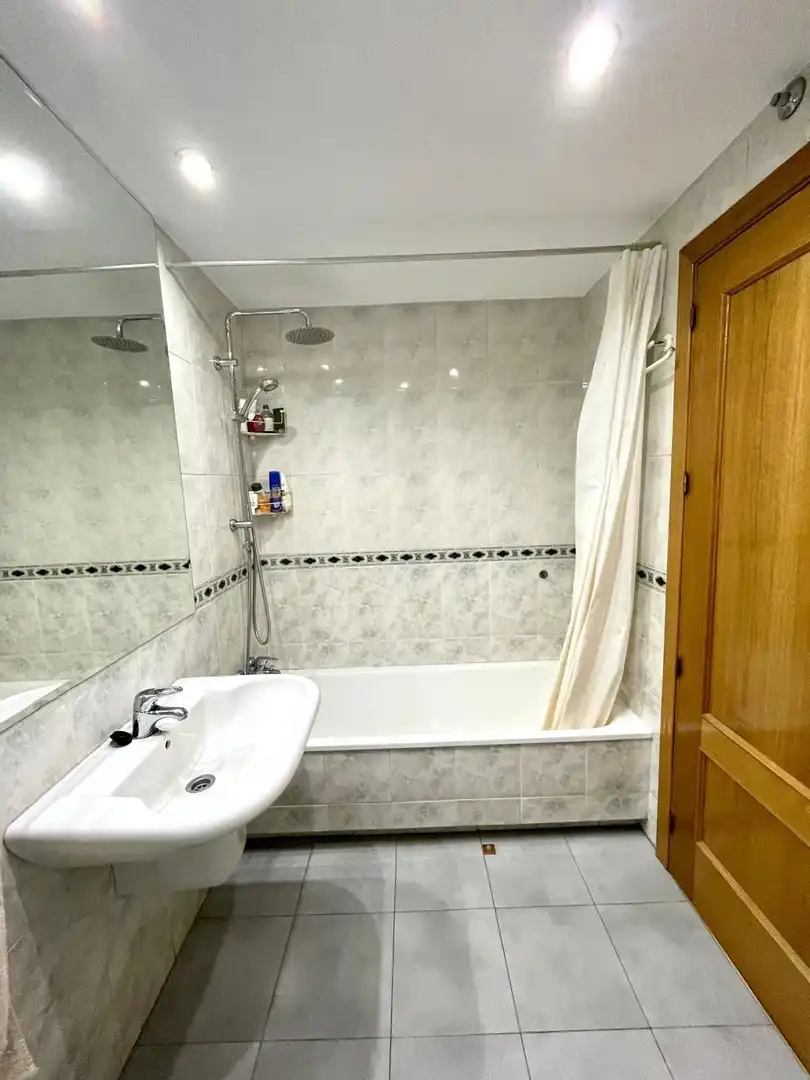 Baño de Piso de alquiler en Madrid