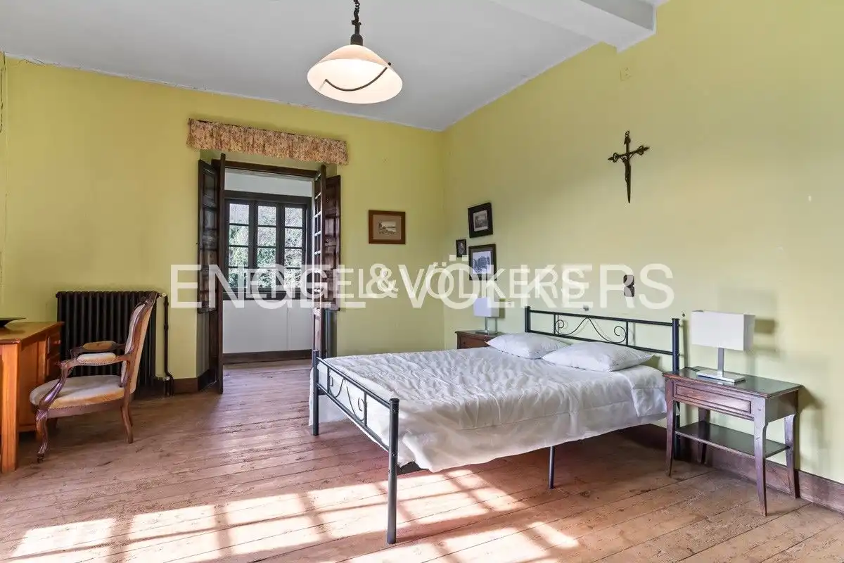 Bedroom of Houses for sale in Villaviciosa  with Heating, Private garden and Parquet flooring
