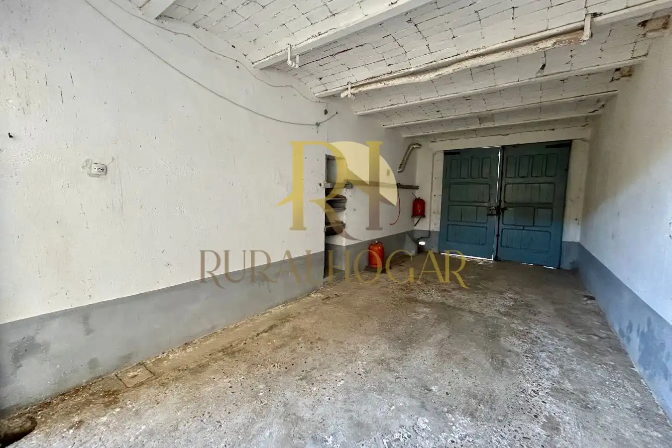 Houses for sale in Villazala  with Storage room
