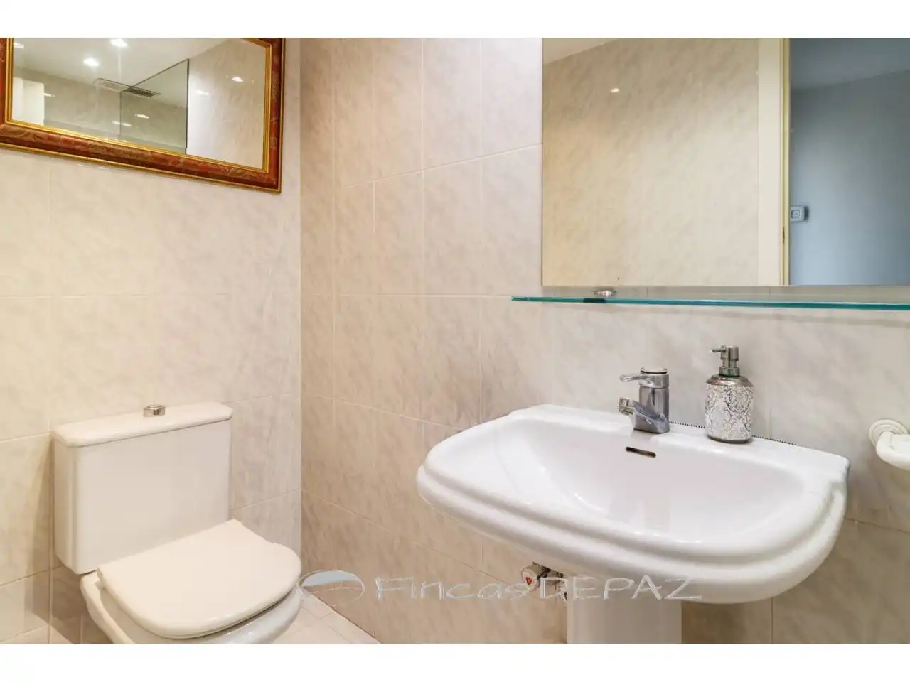 Bathroom of Detached homes for sale in Gavà  with Air Conditioner, Heating and Private garden