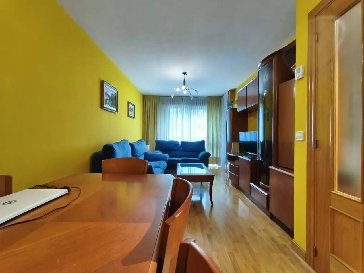 Living room of Flat for sale in Burgos  with Heating, Parquet flooring and Terrace
