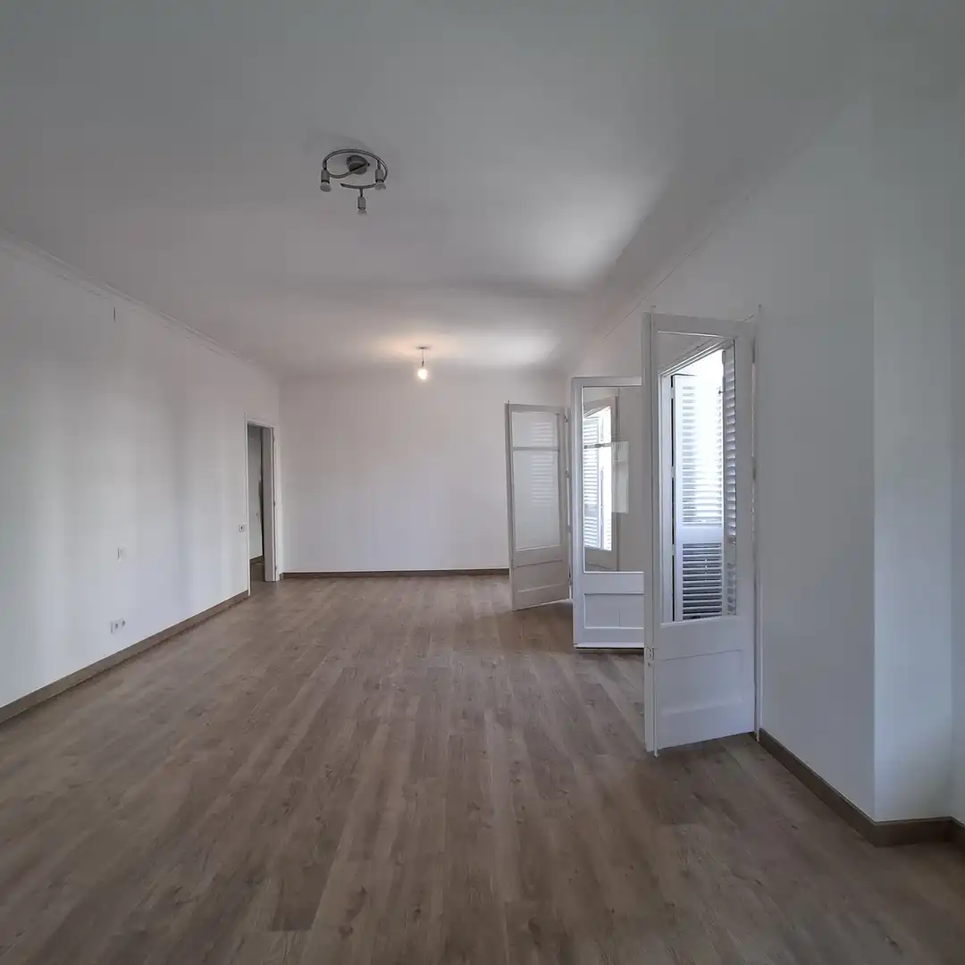 Piso de alquiler en Avinguda de la Mare de Déu de Montserrat, 230, El Guinardó
