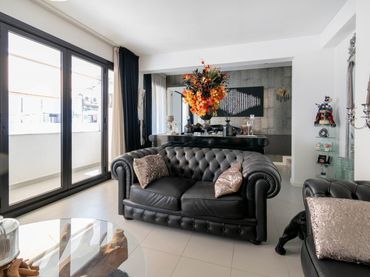 Attico con balcone in vendita a Carrer BONAIRE
