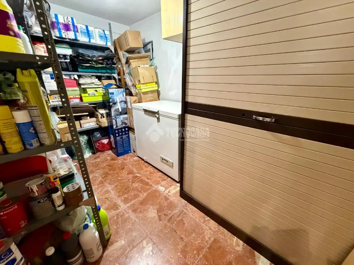 Casa adosada en venta en León Capital  con Parquet, Terraza y Amueblado