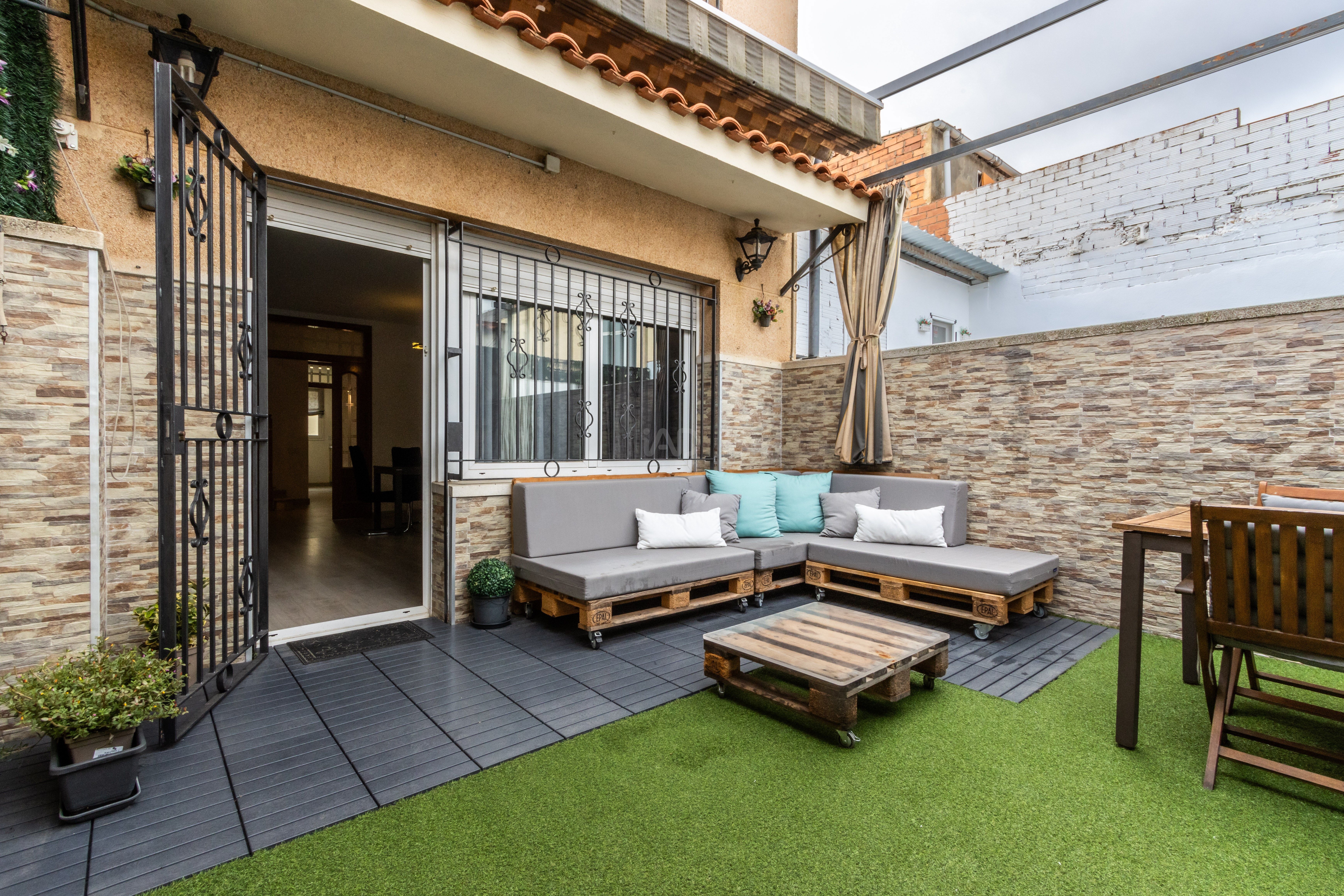 Terrace of House or chalet for sale in Sabadell  with Air Conditioner, Heating and Terrace