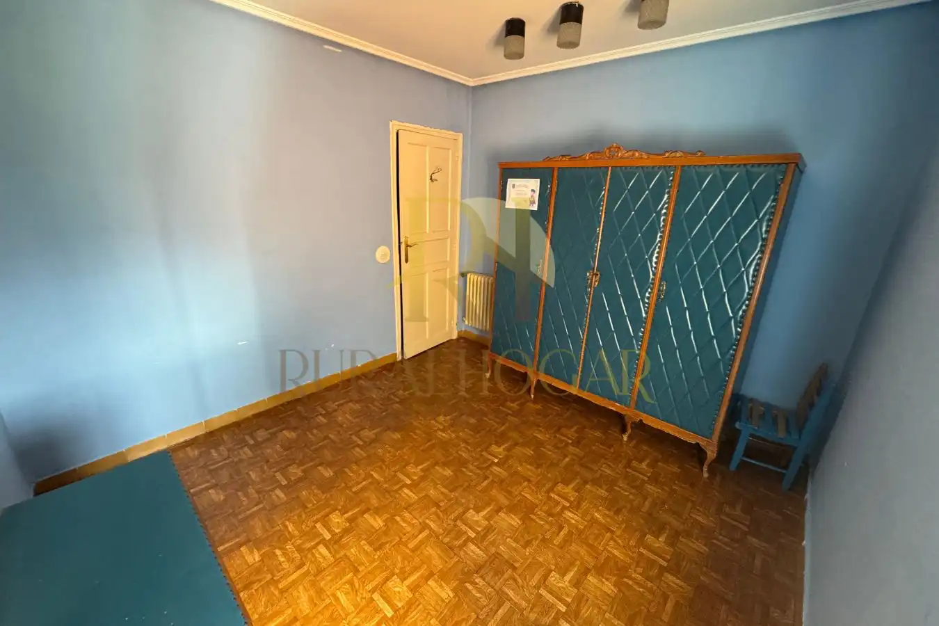 Bedroom of Houses for sale in León Capital   with Heating, Private garden and Parquet flooring