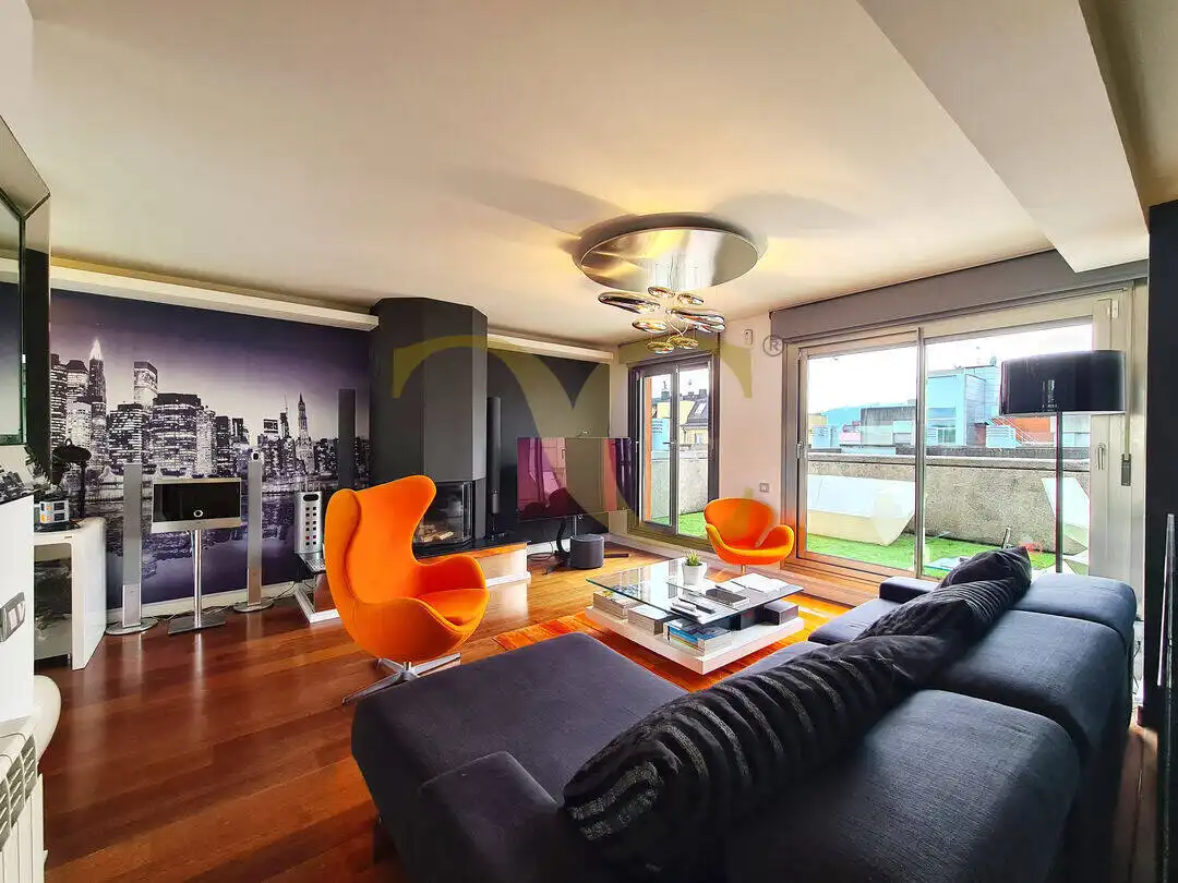 Wohnzimmer von Maisonette zum Verkauf in Oviedo  mit Heizung, Privatgarten und Terrasse
