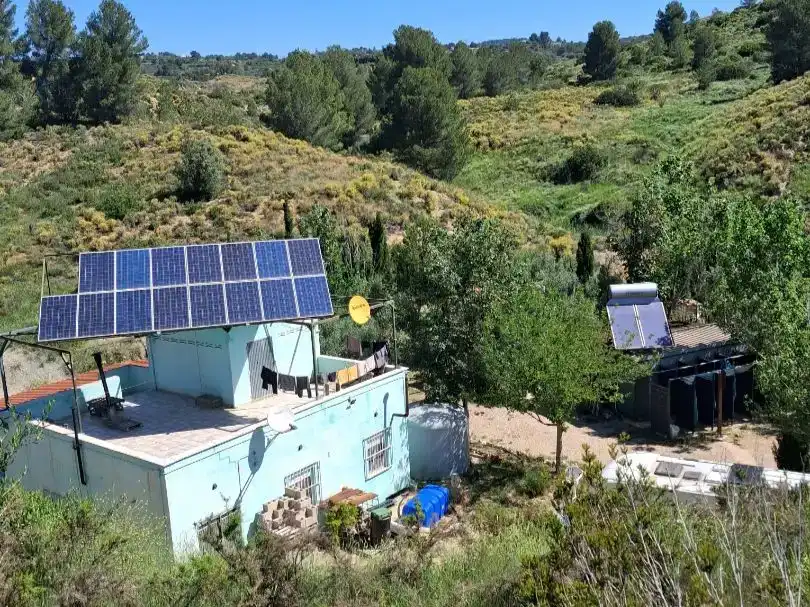 Vista exterior de Casa o chalet en venta en Alborache con Piscina