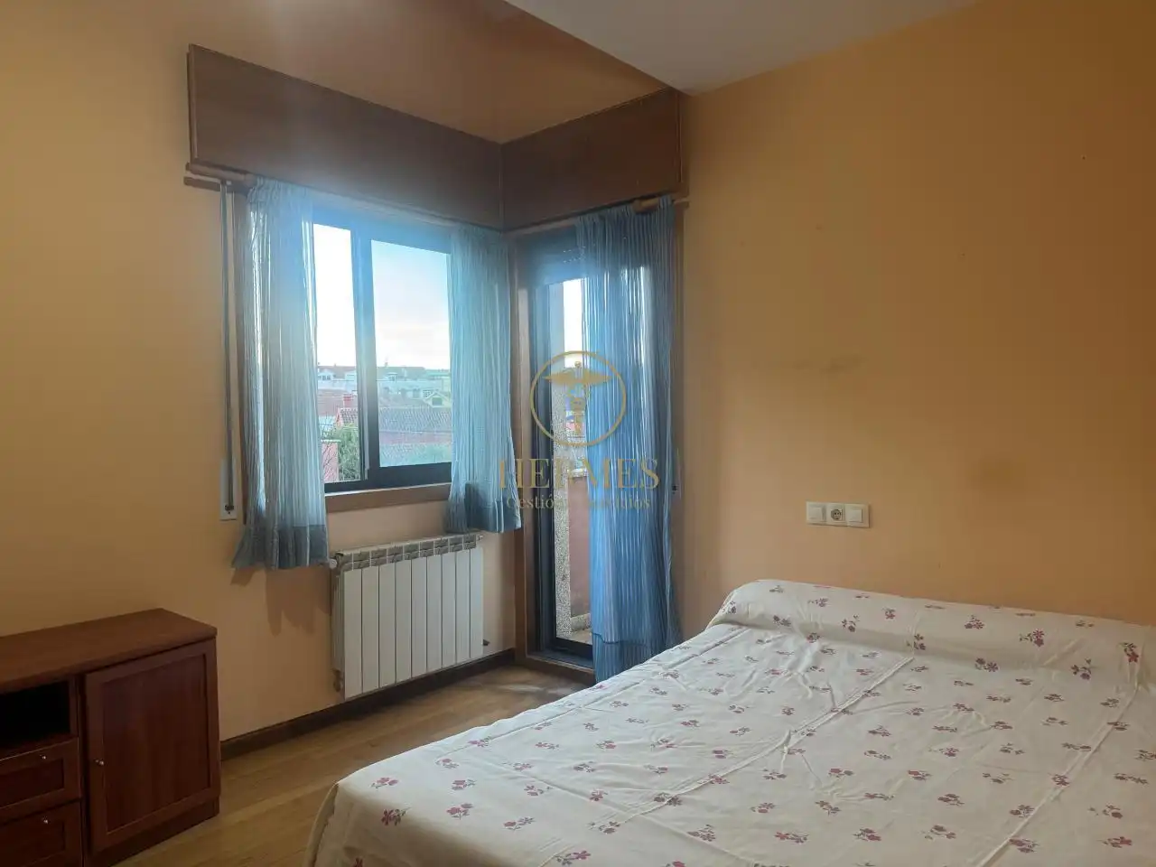Habitación de Casa adosada en venta en Tomiño con Calefacción, Jardín privado y Terraza