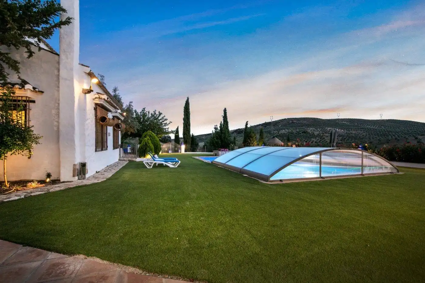 Piscina de Casa o xalet en venda en Montefrío amb Aire condicionat, Calefacció i Jardí privat