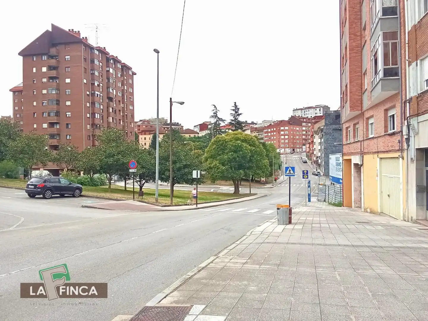 Vista exterior de Piso en venta en Oviedo  con Calefacción, Terraza y Trastero