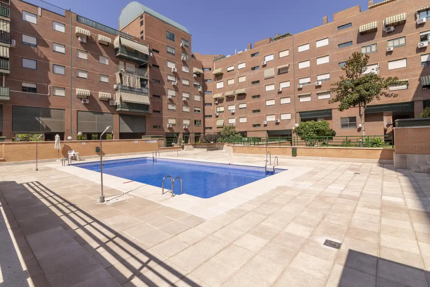 Piscina de Piso en venta en Alcorcón con Aire acondicionado, Calefacción y Parquet