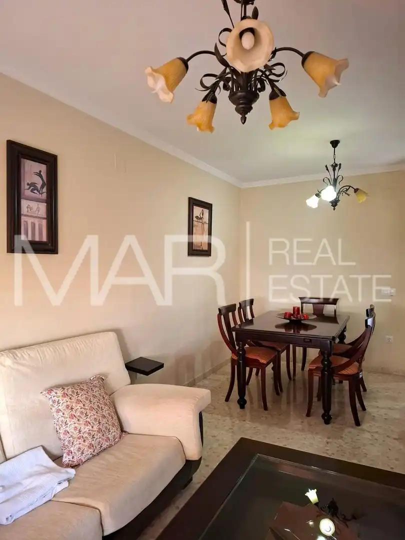 Sala de estar de Casa adosada en venta en Chiclana de la Frontera con Aire acondicionado y Balcón