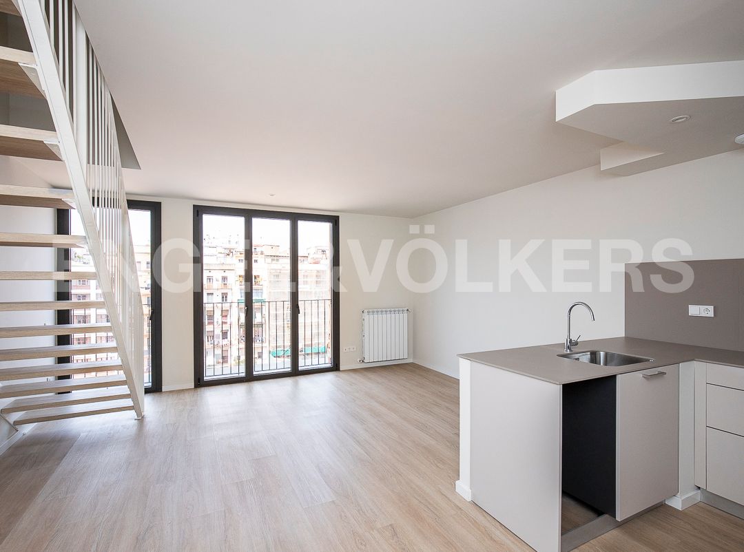 Living room of Duplex for sale in  Barcelona Capital  with Air Conditioner, Heating and Parquet flooring