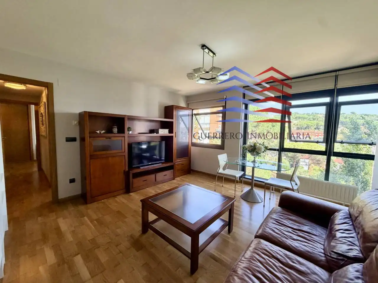 Sala d'estar de Apartament en venda en Ourense Capital  amb Calefacció, Parquet i Traster