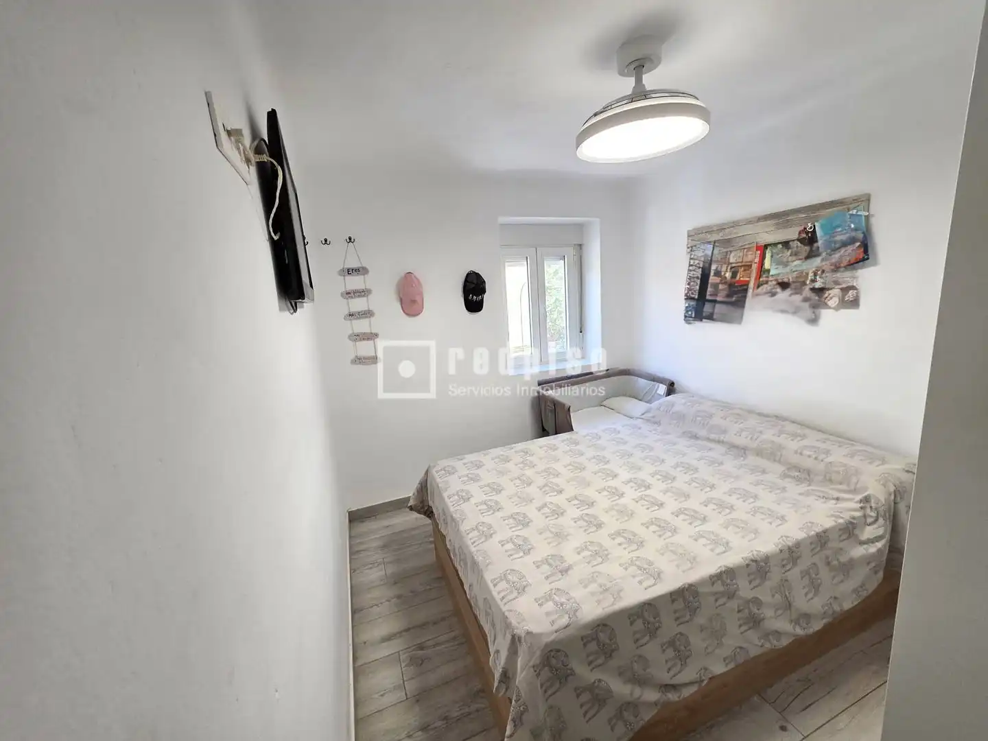 Bedroom of Flat for sale in Madrid  with Air Conditioner and Parquet flooring