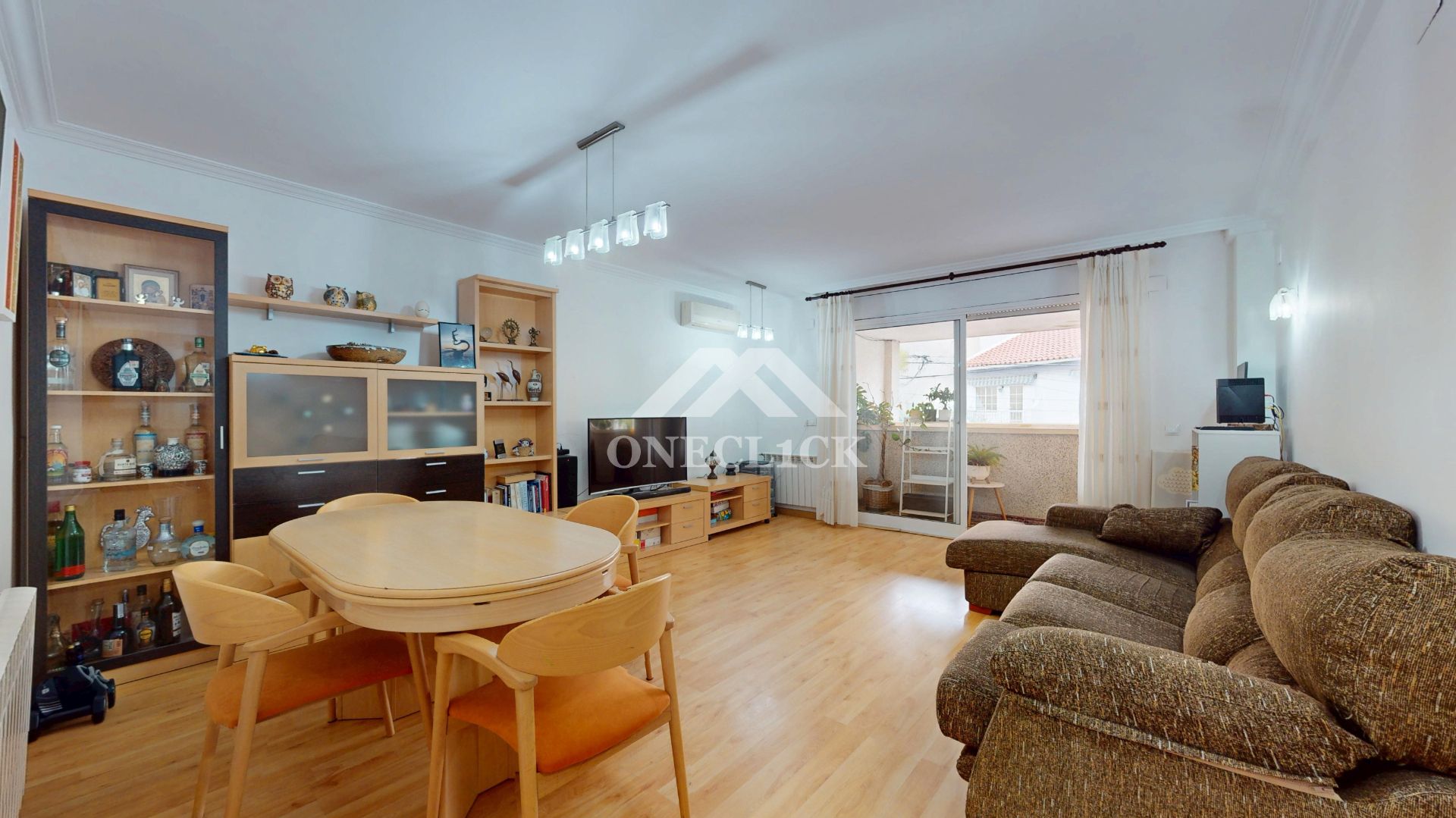 Living room of Flat for sale in Cambrils  with Air Conditioner, Heating and Terrace