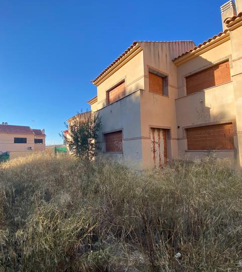 Foto 2 de Edificio en venta en Adolfo Suarez, 27, Santa Olalla, Toledo