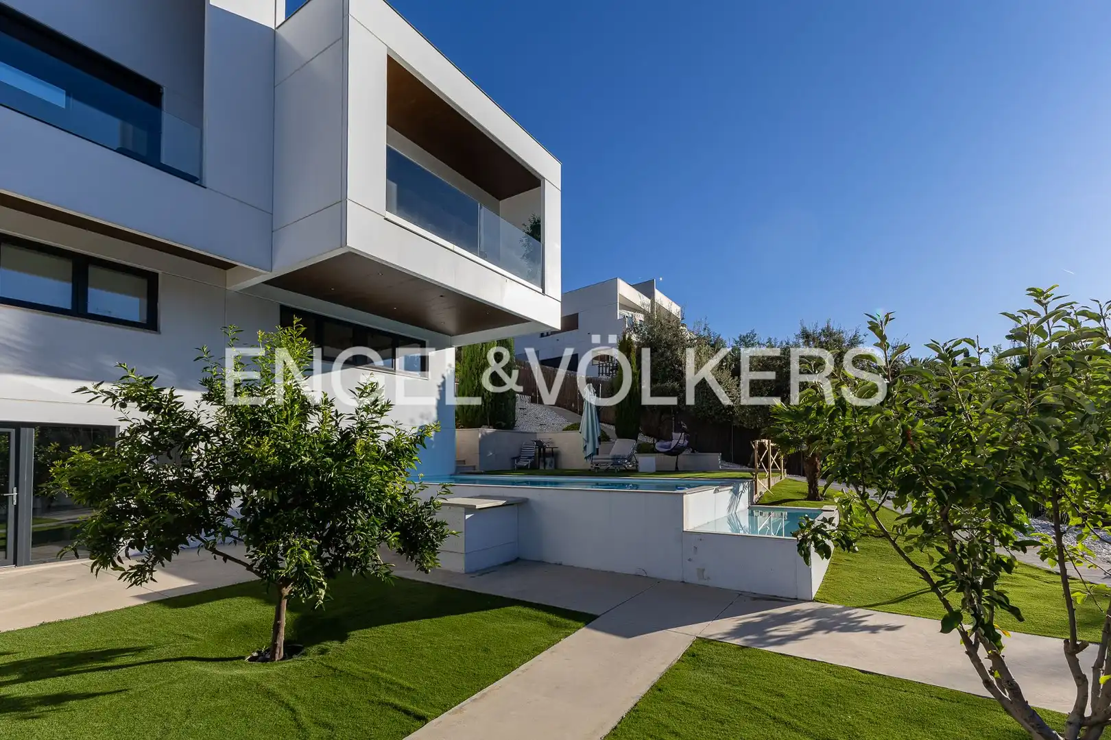 Exterior view of Study for rent in Club de Golf