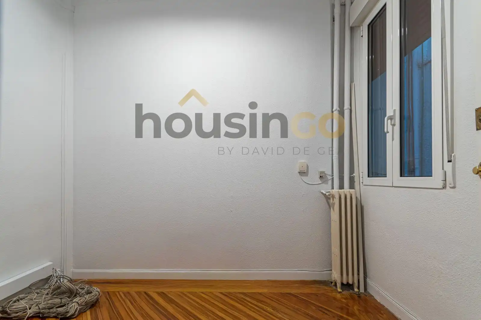 Living room of Office for rent in Madrid  with Air Conditioner, Heating and Balcony