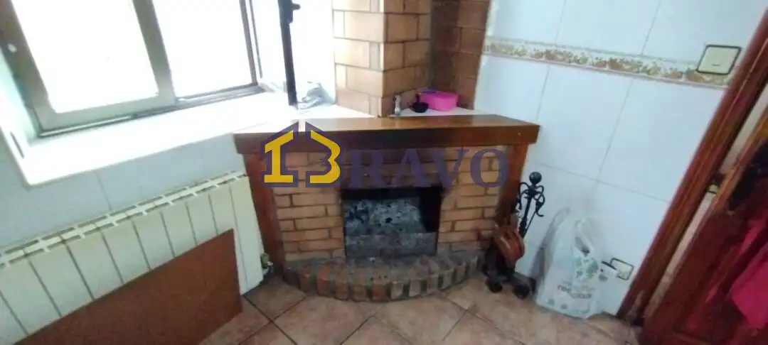 Houses for sale in Merindad de Cuesta-Urria  with Heating and Storage room