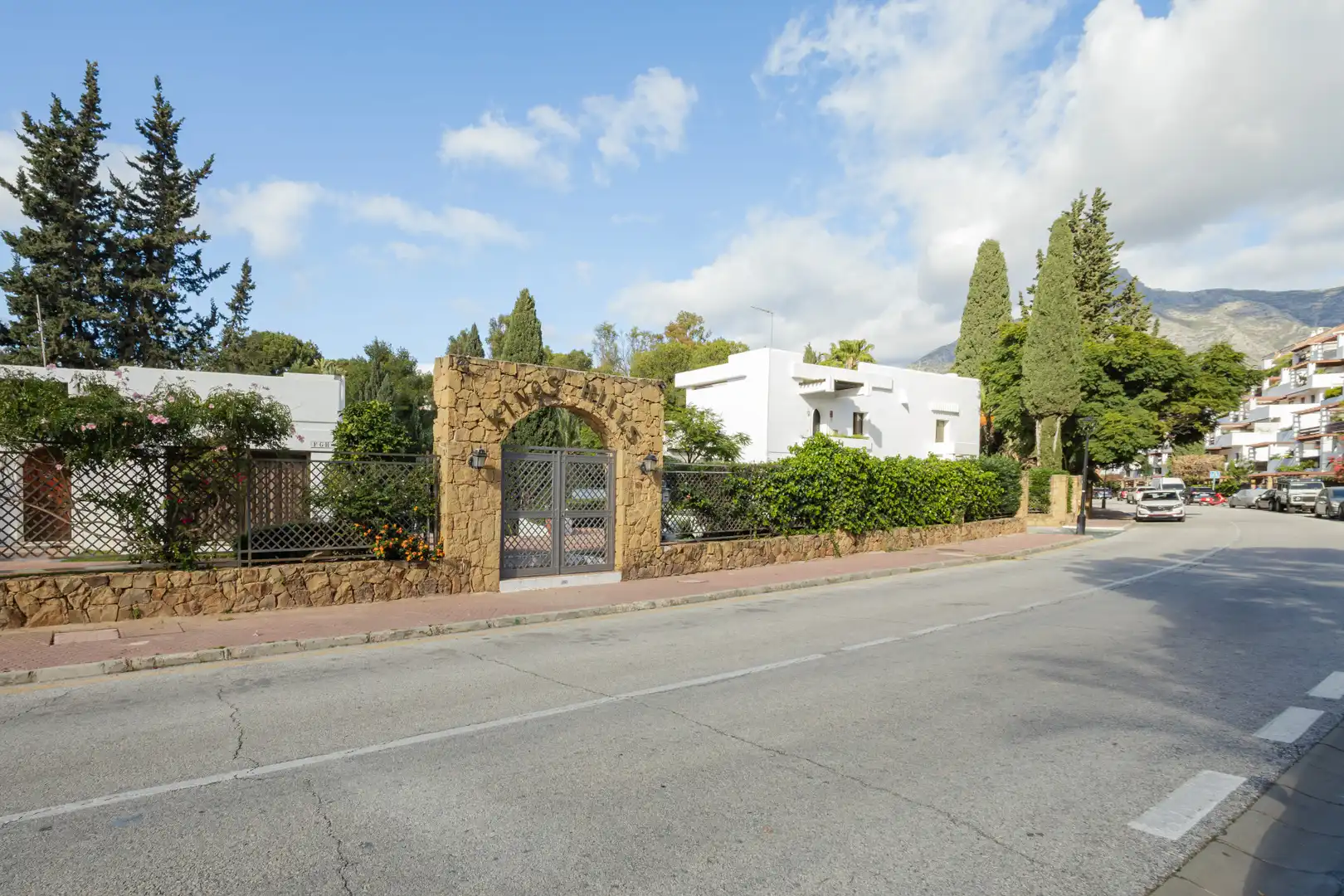 Vista exterior de Apartamento en venta en Marbella con Aire acondicionado, Terraza y Trastero