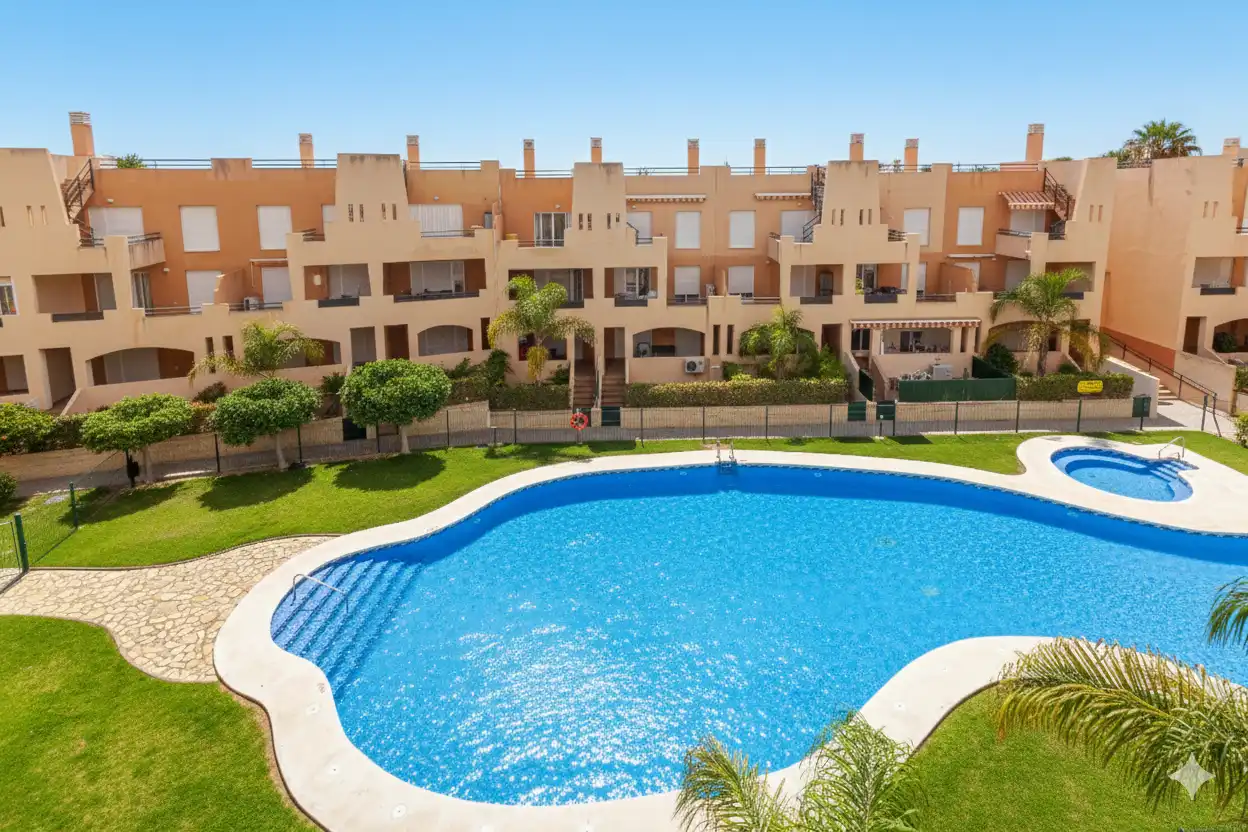 Vivienda con piscina en venta en Calle Islas Canarias, imagen 53