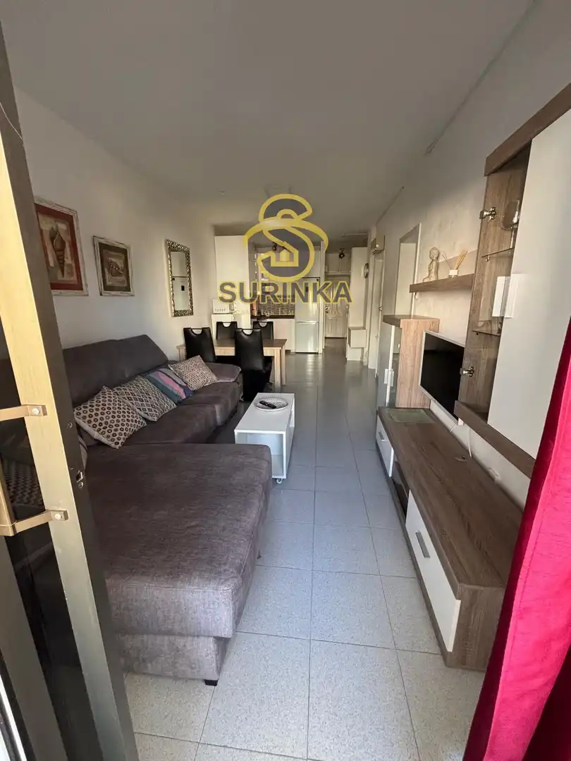 Vista exterior de Apartamento de alquiler en San Bartolomé de Tirajana con Terraza, Piscina y Piscina comunitaria