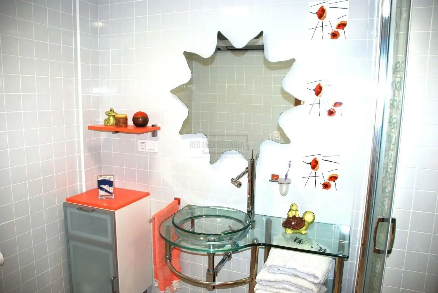 Badezimmer von Einfamilien-Reihenhaus zum Verkauf in Gandia mit Klimaanlage, Terrasse und Abstellraum