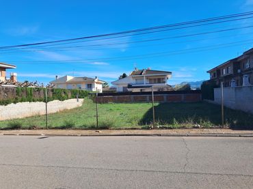 Terreno residencial en venta en Carrer de les Flors de Lliri 65
