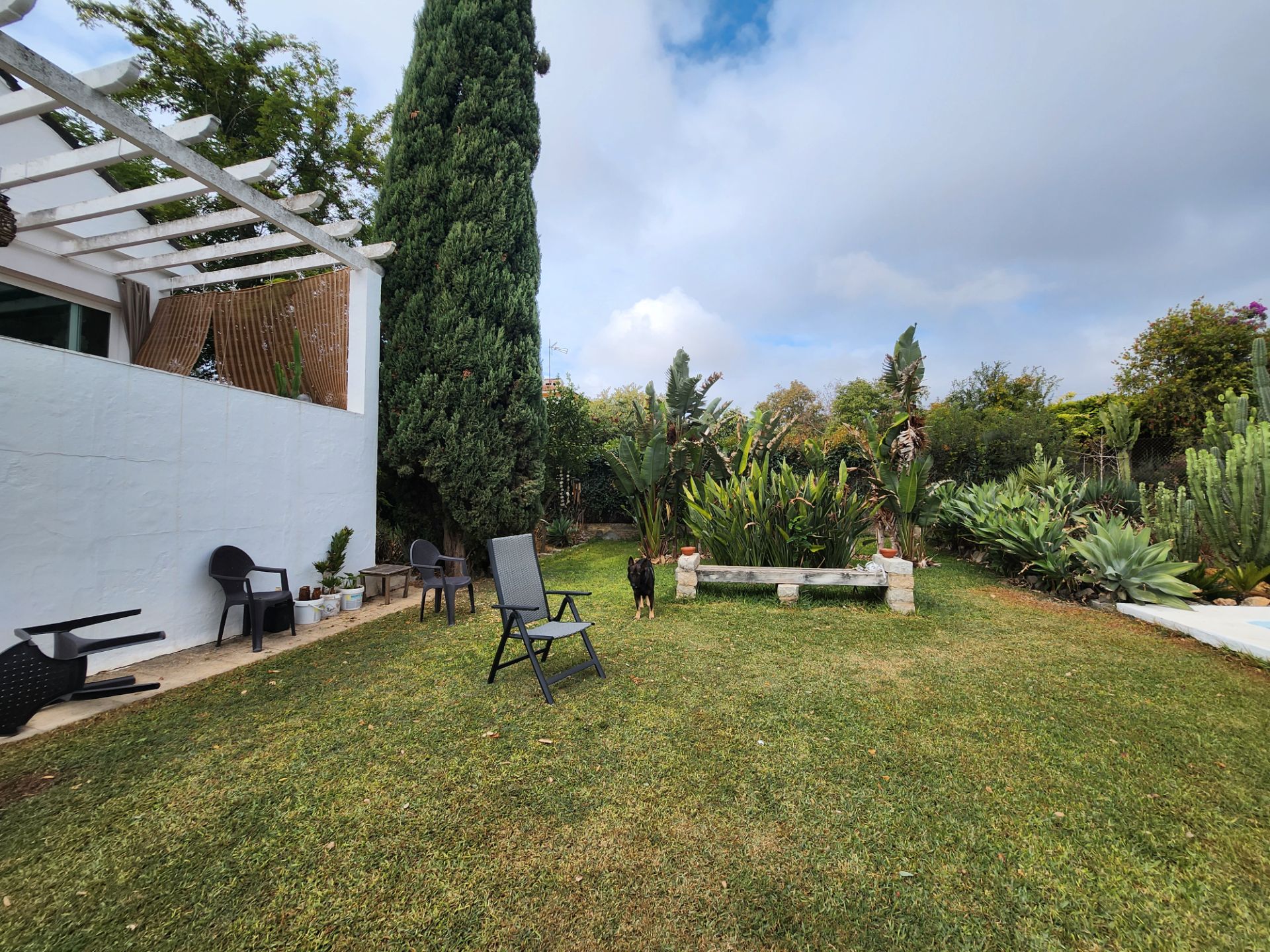 Jardín de Casa o chalet en venta en Alcalá de Guadaira con Aire acondicionado, Calefacción y Jardín privado