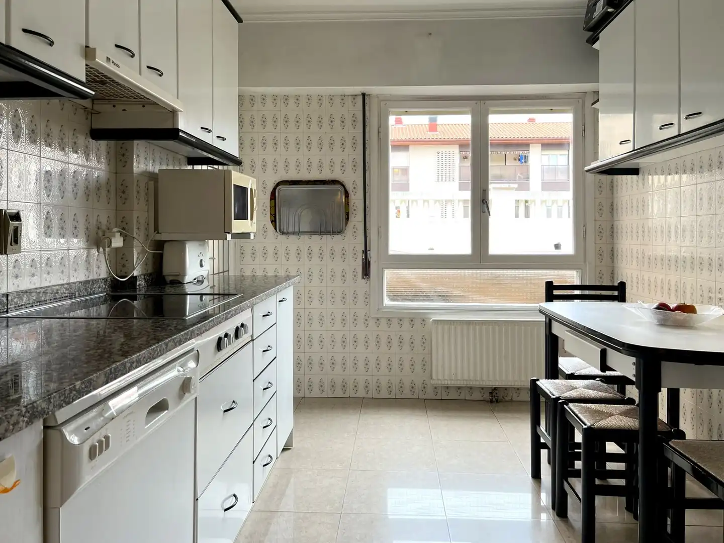 Kitchen of Flat for sale in Zarautz  with Storage room